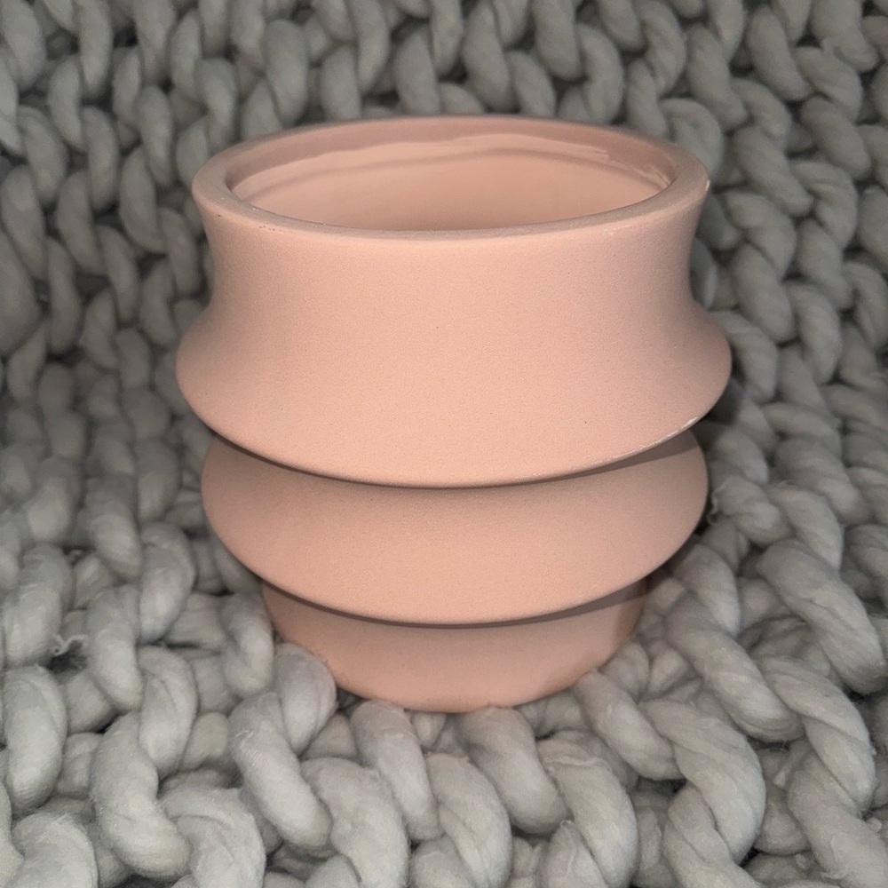 BNWT, Project 62, pink stoneware planter